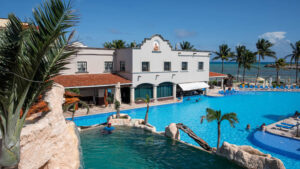 Hotel Marina el Cid Puerto Morelos - Agencia de Viajes en la Riviera Maya