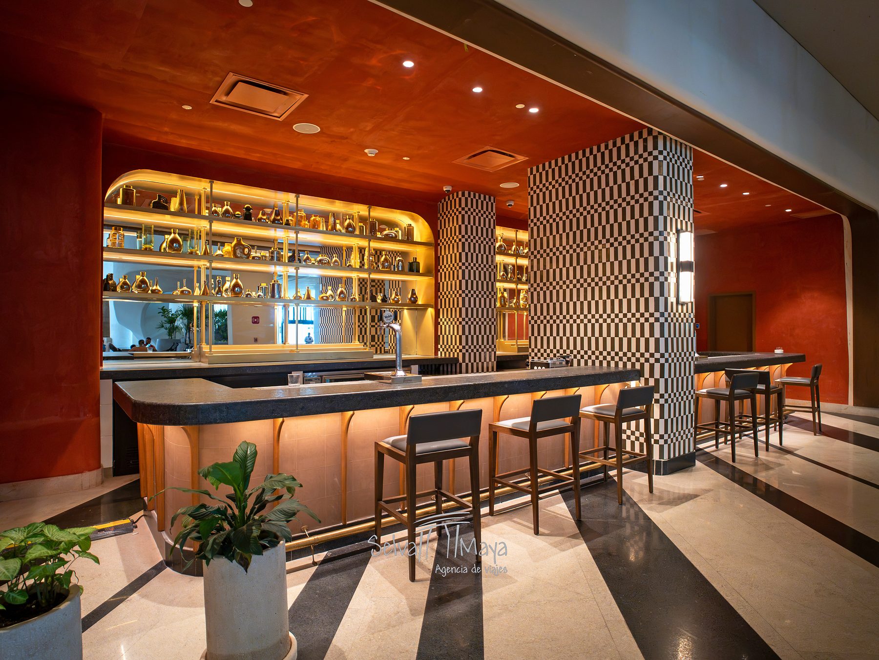 Bar en AVA Resort Cancún