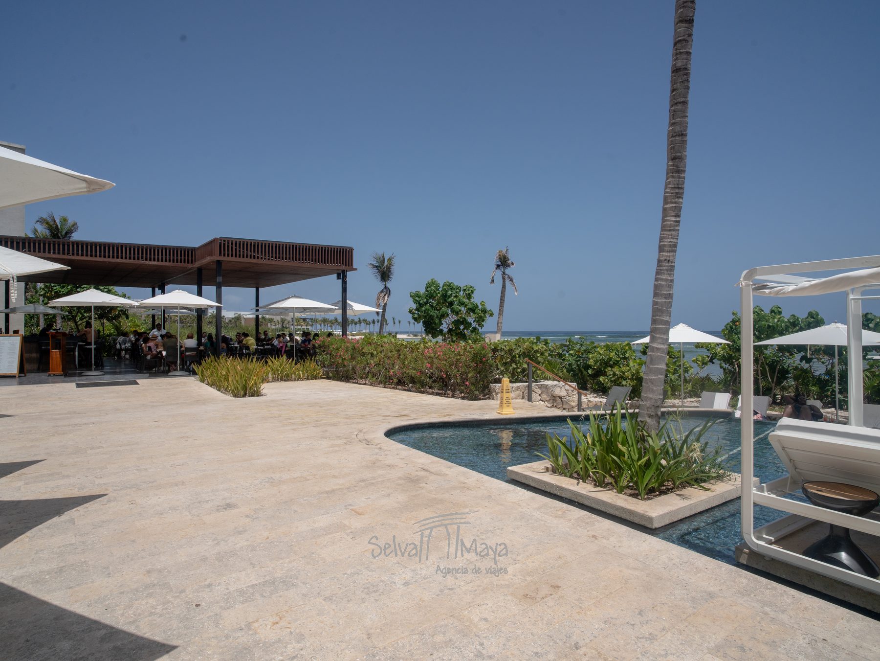 Restaurante Seasalt Beach Bar and Grill del Hilton Tulum Riviera Maya