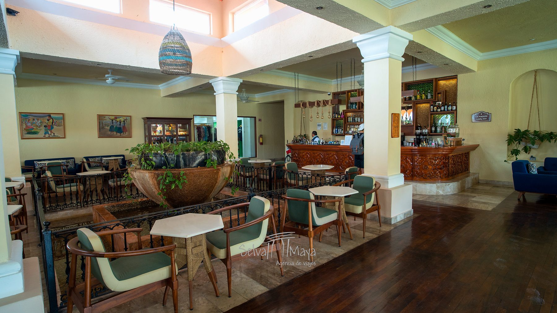 Bar Lounge de Iberostar Waves Paraíso Beach