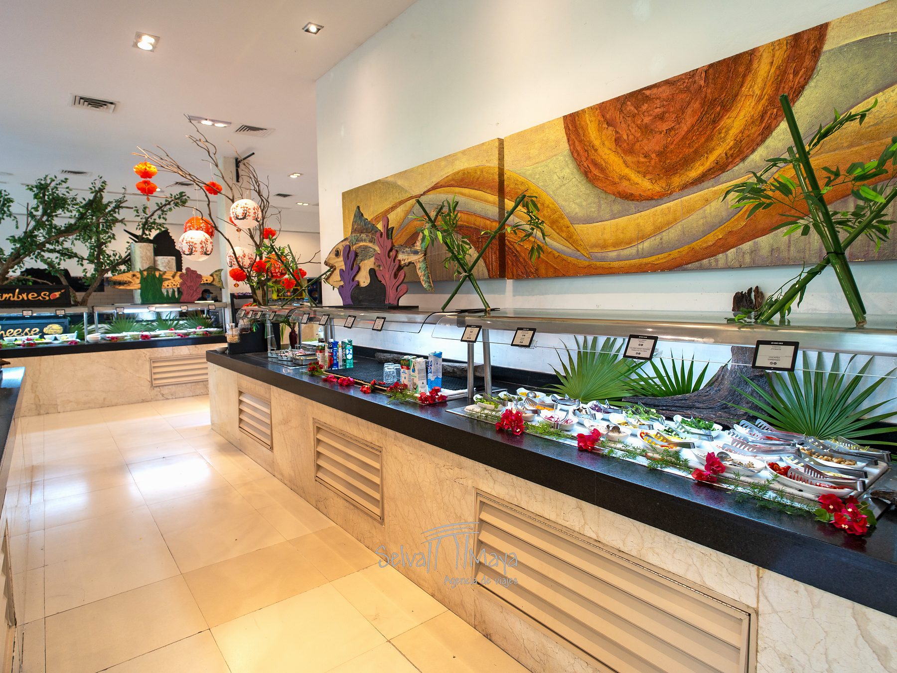 Barra de fiambres y quesos del buffet Yal Ku en Bahía Príncipe Escape Sian Ka'an