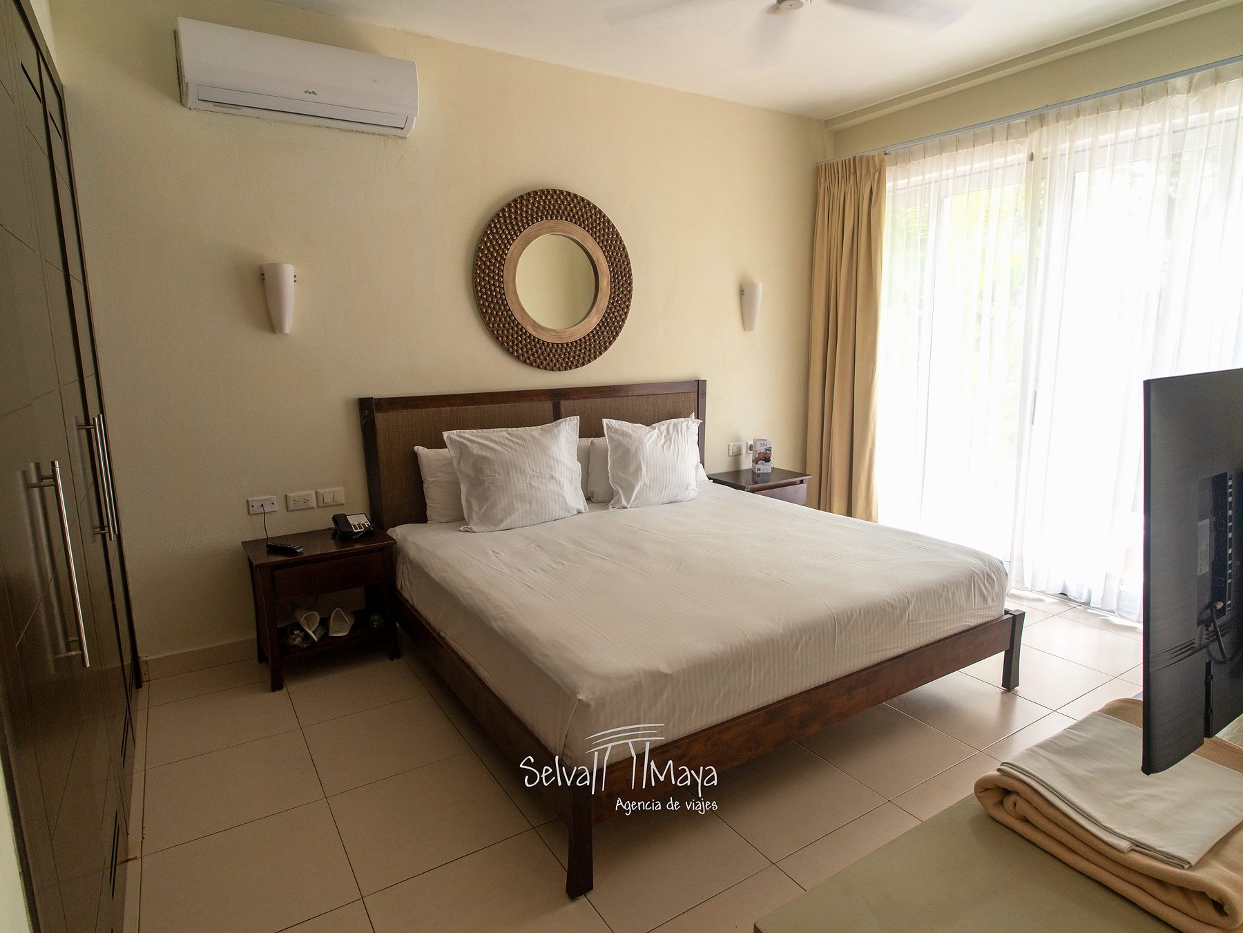Suite con cama king en Bahía Príncipe Escape Sian Ka'an
