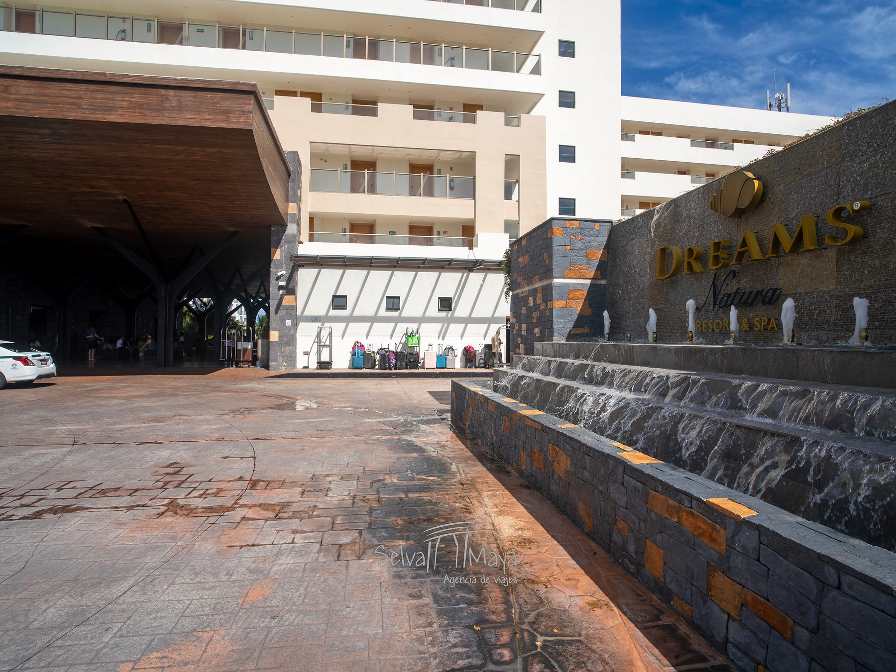 Entrada principal de Dreams Natura Resort & Spa