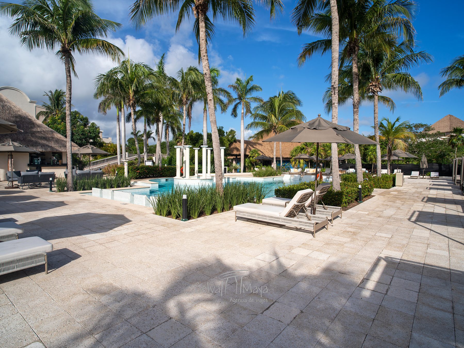 Alberca La Terraza en TRS Yucatán Hotel